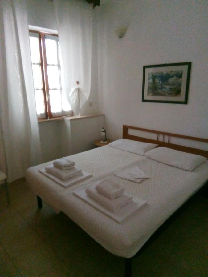 Villa Oleandro Ciccino Весте Екстериор снимка