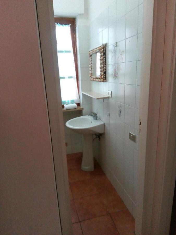 Villa Oleandro Ciccino Весте Екстериор снимка