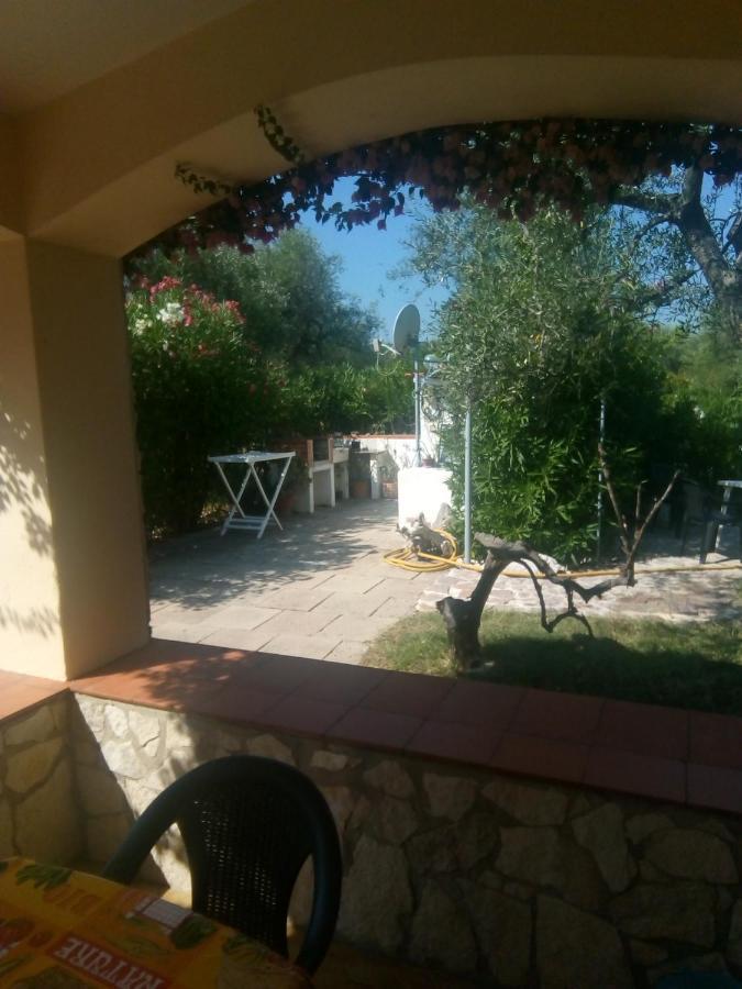 Villa Oleandro Ciccino Весте Екстериор снимка
